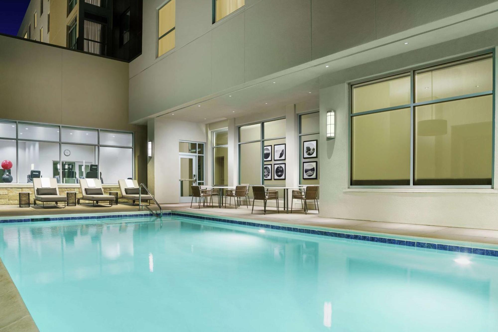 Hilton Garden Inn Сънивейл Екстериор снимка