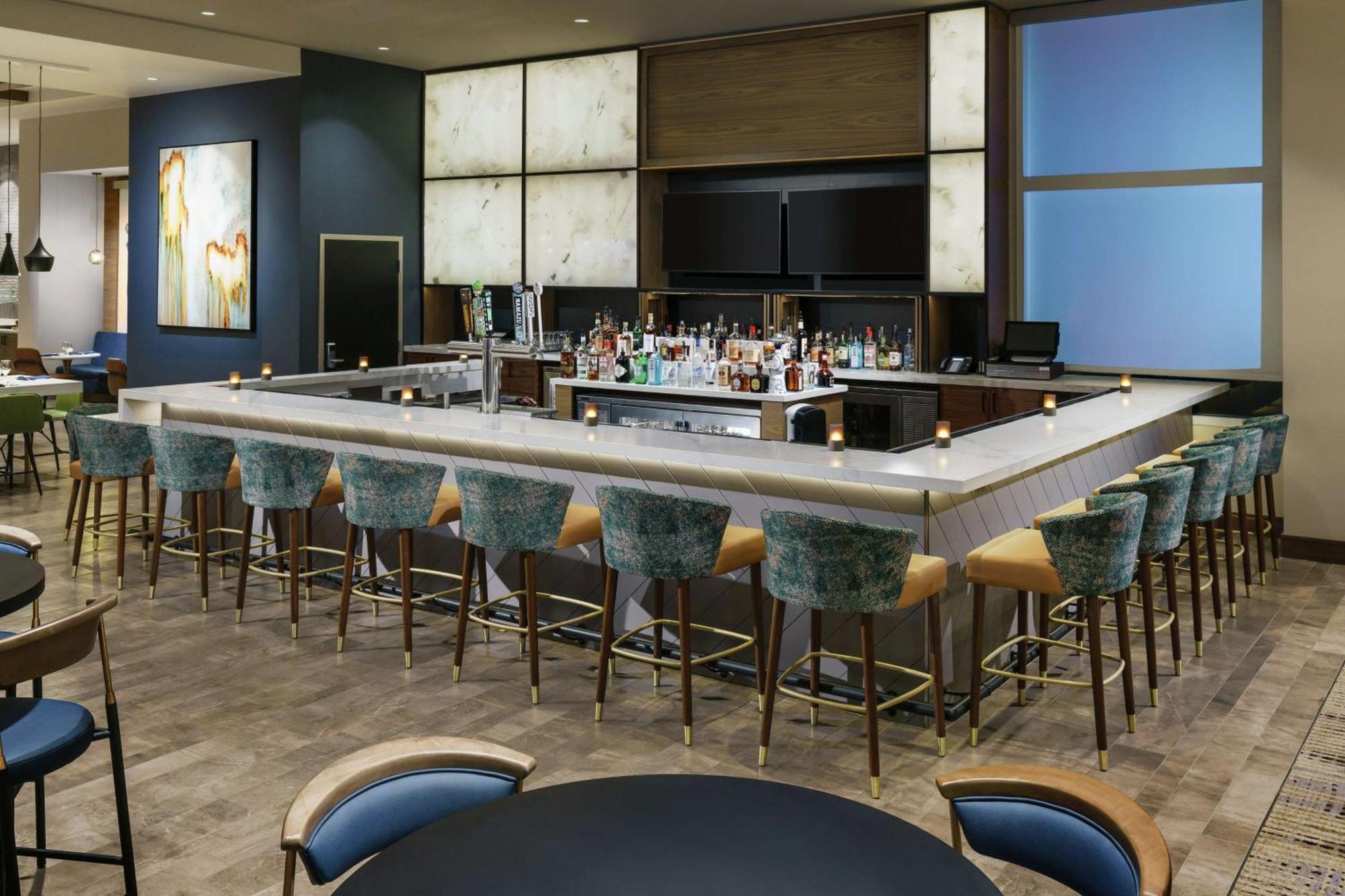 Hilton Garden Inn Сънивейл Екстериор снимка