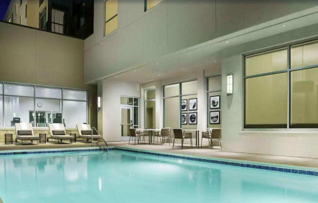 Hilton Garden Inn Сънивейл Екстериор снимка